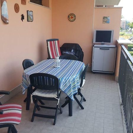 Appartamento Casina Carina Carina Nettuno Esterno foto